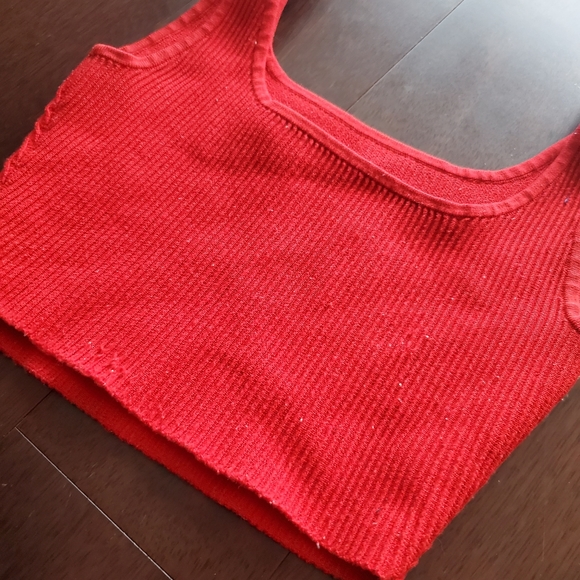 Aritzia Babaton Sculpt Knit Top - Picture 11 of 16